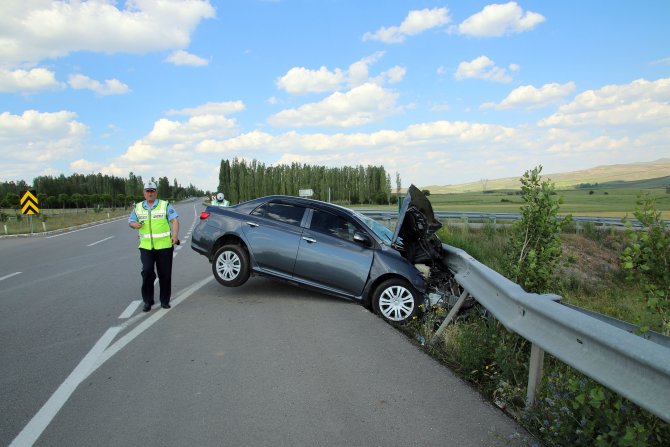 Sivas'ta trafik kazası: 4 yaralı
