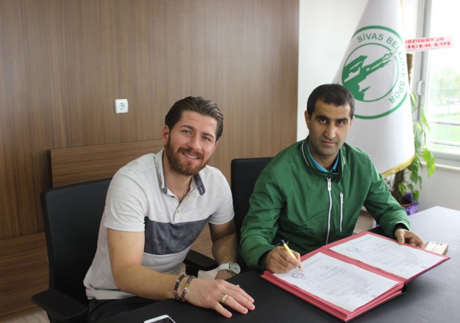 Sivas Belediyespor, Ali Aydın ile 2 yıllık sözleşme imzaladı