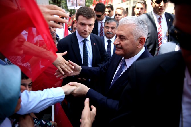 Başbakan Yıldırım, karne dağıtım törenine katıldı