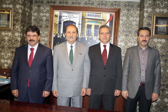 Rektör adayı Yılmaz'dan Köksal'a ziyaret