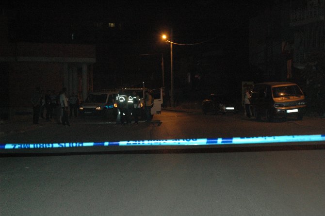 İzmir'de ses bombası patladı