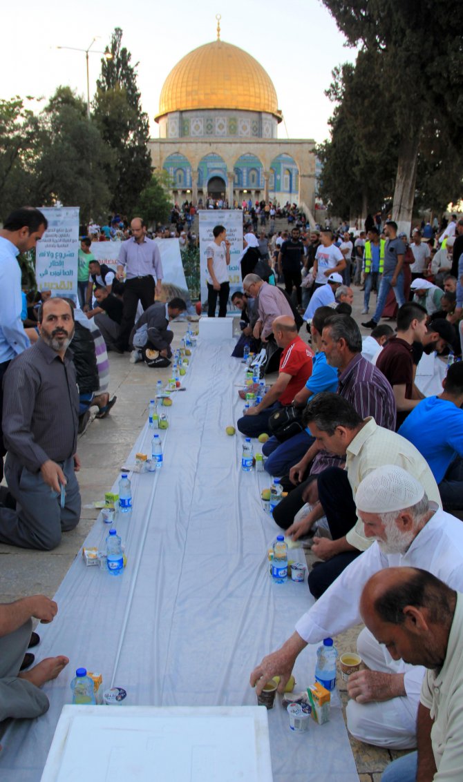 Mirasımız Derneğinden Mescid-i Aksa’da iftar