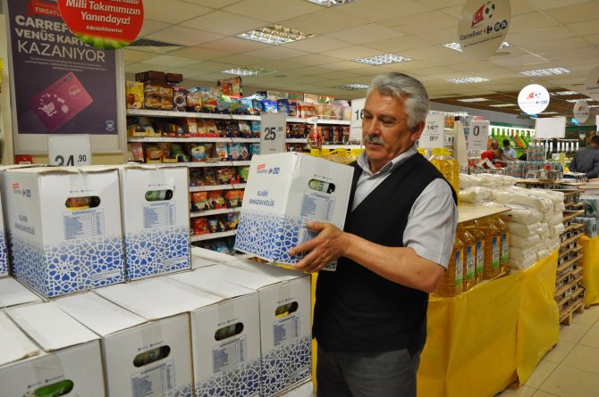 Muhtarlıktan dar gelirli ailelere yardım