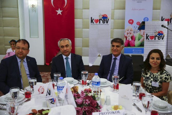 Koruyucu aileler iftarda buluştu
