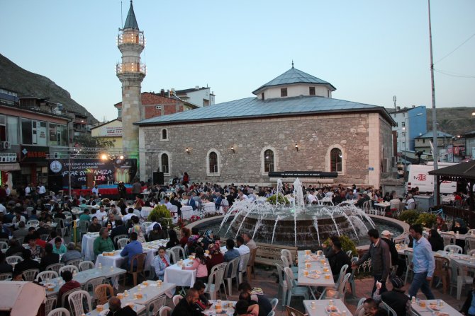 Zara esnafı iftarda buluştu