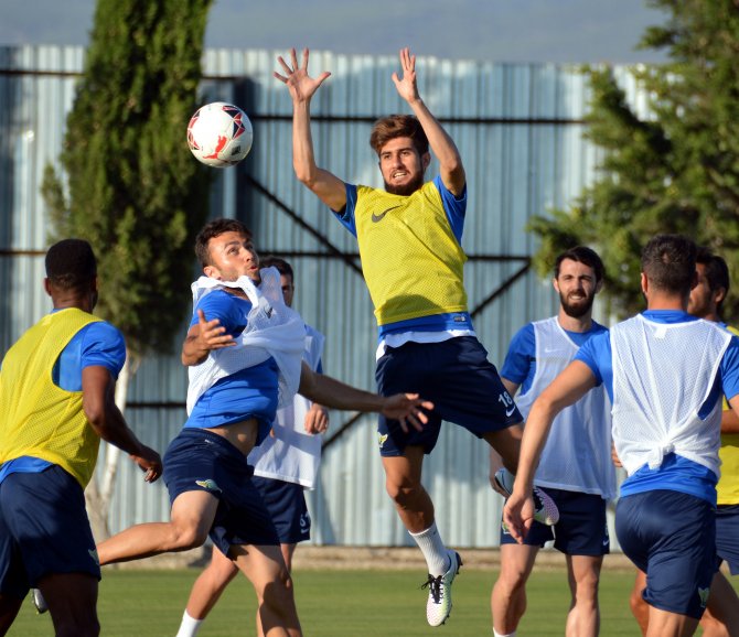 Akhisar Belediyespor'da yeni sezon hazırlıkları