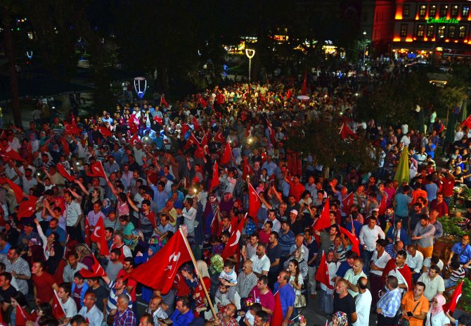 FETÖ'nün darbe girişimine tepkiler