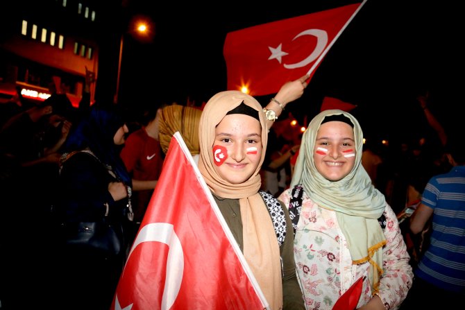 FETÖ'nün darbe girişimine tepkiler