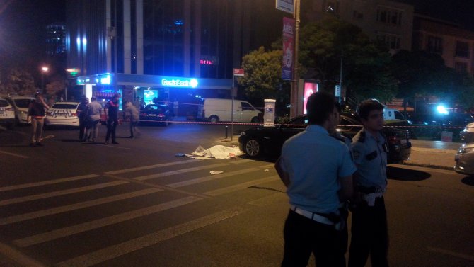 Beşiktaş'ta silahlı saldırı: 3 ölü