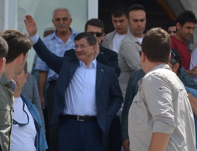 Eski Başbakan Davutoğlu: