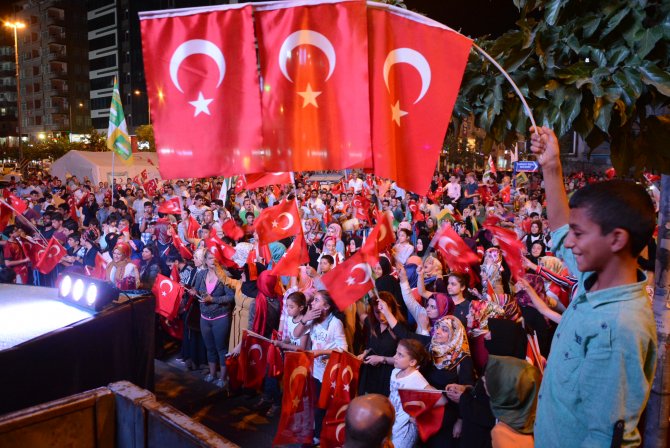 FETÖ'nün darbe girişimine tepkiler