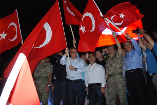 FETÖ'nün darbe girişimine tepkiler