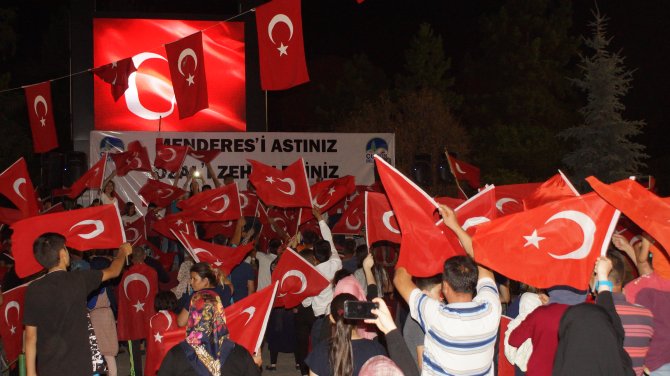 FETÖ'nün darbe girişimine tepkiler