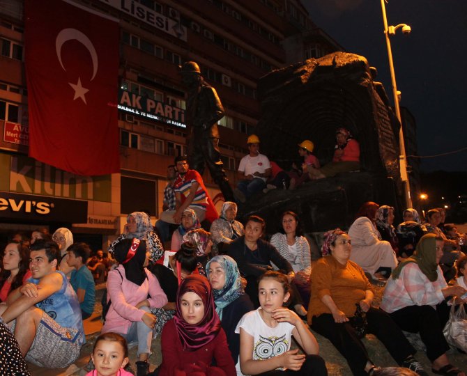 FETÖ'nün darbe girişimine tepkiler