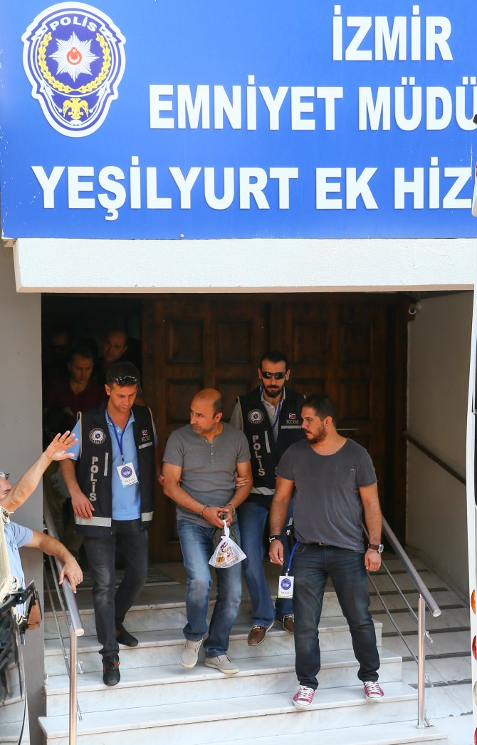 İzmir merkezli FETÖ/PDY operasyonu