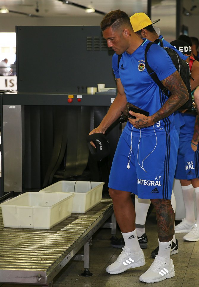 Fenerbahçe, Fransa'ya gitti