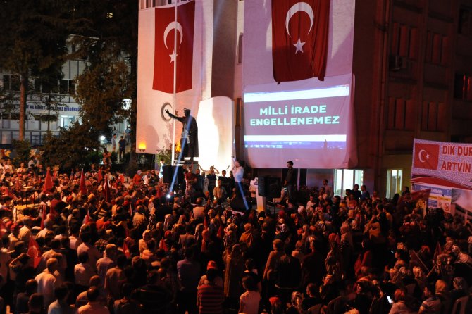 FETÖ'nün darbe girişimine tepkiler