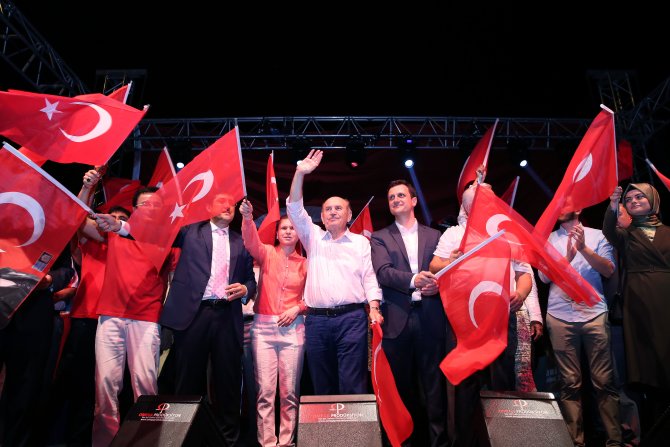 FETÖ'nün darbe girişimine tepkiler