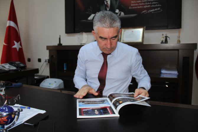 AA'nın "Dakika Dakika FETÖ'nün Darbe Girişimi" kitabına yoğun ilgi