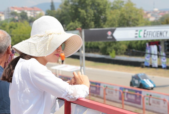 "TÜBİTAK Alternatif Enerjili Araç Yarışları"