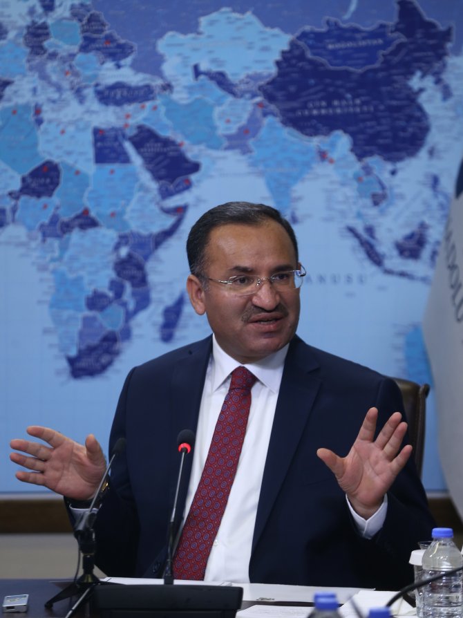 Bozdağ, AA Editör Masası'na konuk oldu