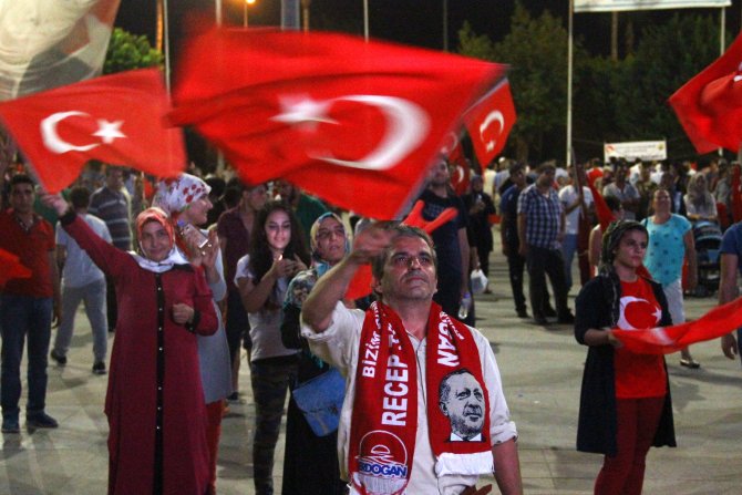 FETÖ'nün darbe girişimine tepkiler