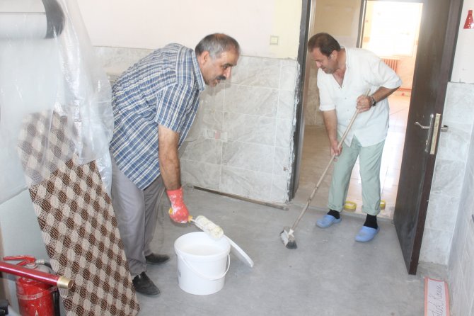 Okullarını yeni eğitim dönemine hazırlıyorlar