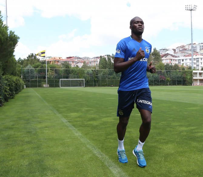 Sow, Fenerbahçe antrenmanında