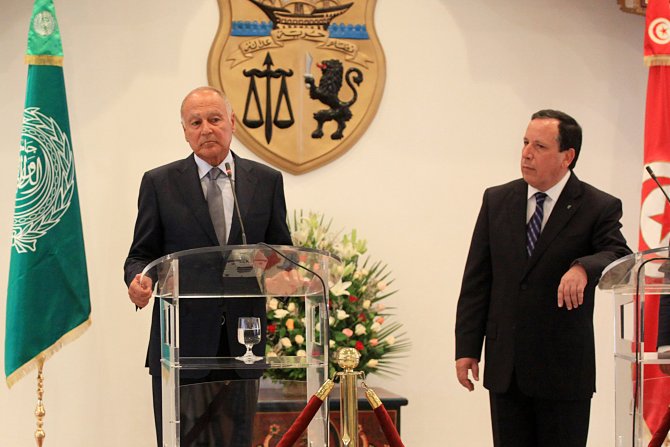 Arap Birliği Genel Sekreteri Ebu'l Gayt Tunus'ta