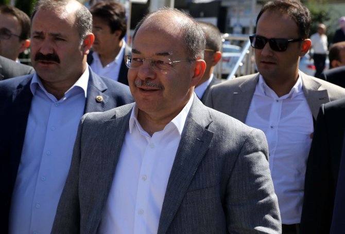 28 belediyeye yeni görevlendirme