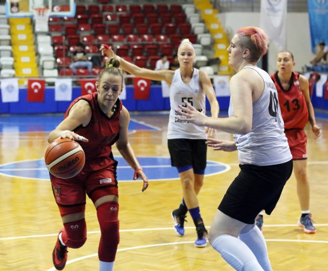 Kadınlar Özgecan Basketbol Turnuvası
