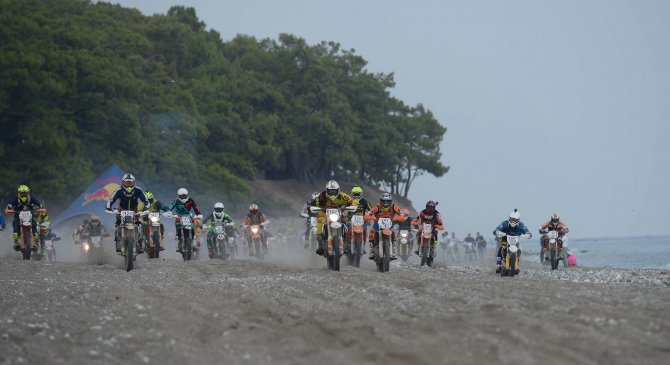 Red Bull Sea To Sky Enduro Yarışları