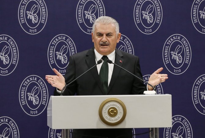 Başbakan Yıldırım'a "Altın Arı Ödülü"