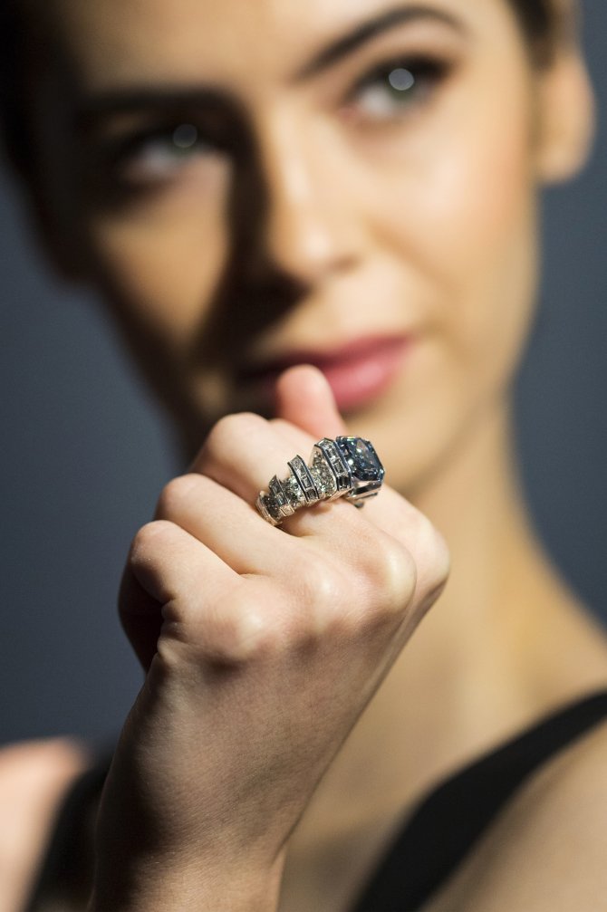 Mavi elmas Londra'da