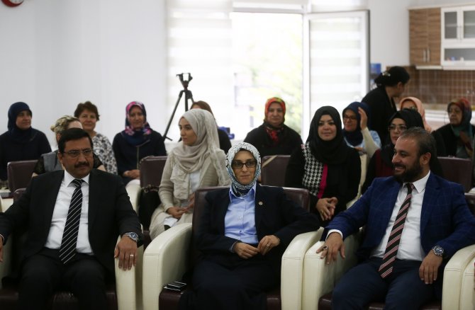 "Proje Döngüsü Eğitim Programı" sertifika töreni