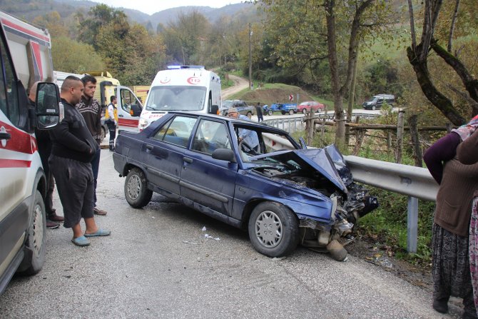 Düzce'de trafik kazası: 5 yaralı