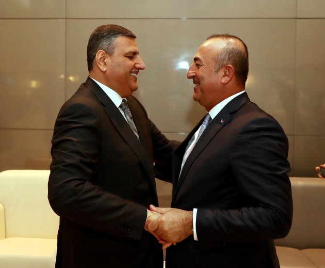 DÜZELTME"Dışişleri Bakanı Çavuşoğlu, Katar'da:" başlıklı haberimizdeki "Başika kampının amacı da DEAŞ'a karşı yerel güçleri eğitmekti ama gereksiz bir hale geldi" ifadesi, kaynağından "Başika kampının amacı da DEAŞ'a karşı y