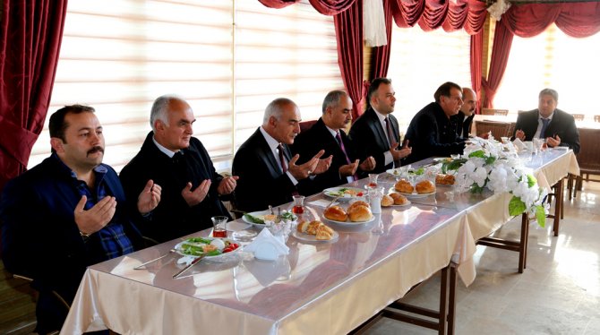 Aydın, mahalle sakinleriyle bir araya geldi