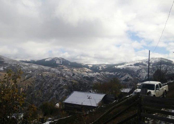 Suşehri'nde kar yağışı