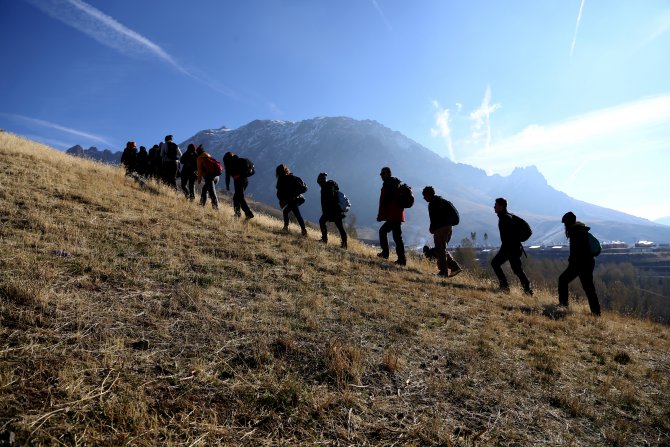 Depremzedelerin kahramanı Miyazaki unutulmadı