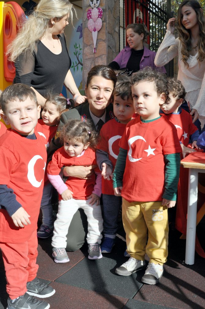 Büyük Önder Atatürk'ü anıyoruz