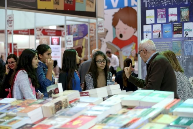 "35. Uluslararası İstanbul Kitap Fuarı" ve "ARTİST 2016" açıldı