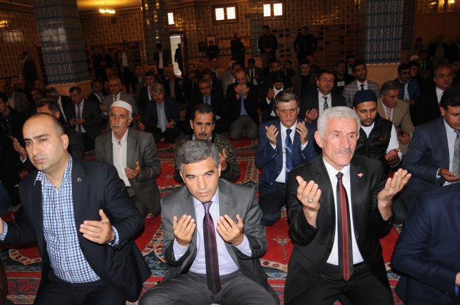 Şehit Kaymakam Safitürk için gıyabi cenaze namazı