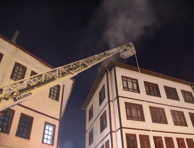 Beypazarı'ndaki işhanında yangın