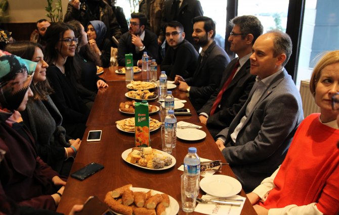 Gençlik ve Spor Bakanı Kılıç Almanya'da: