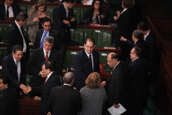 Tunus Başbakanı bütçeyi Nazım Hikmet'ten dizelerle savundu