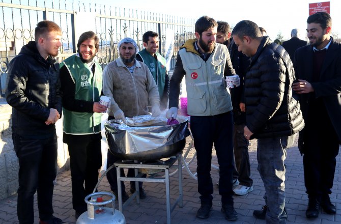 Öğrencilere çorba ikramı