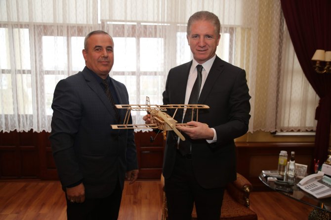 Türk Hava Kurumu Sivas Şubesi, Vali Gül'ü ziyaret etti