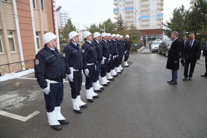 Sivas Valisi Gül, İl Emniyet Müdürü Aksoy'u ziyaret etti