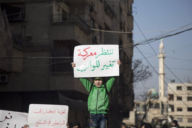 Rejim kuşatmasındaki Doğu Guta'dan muhaliflere "birleşin" çağrısı